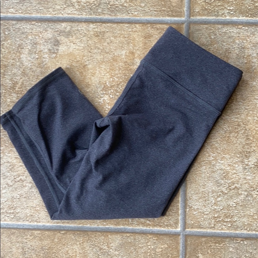 Cropped alo leggings